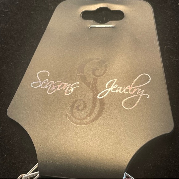 Georgia Paperclip Chain & Enamel Logo Bracelet - Picture 4 of 6